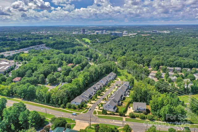 $1,270,000 | 7203 Bellera Court, Charlotte, NC 28277