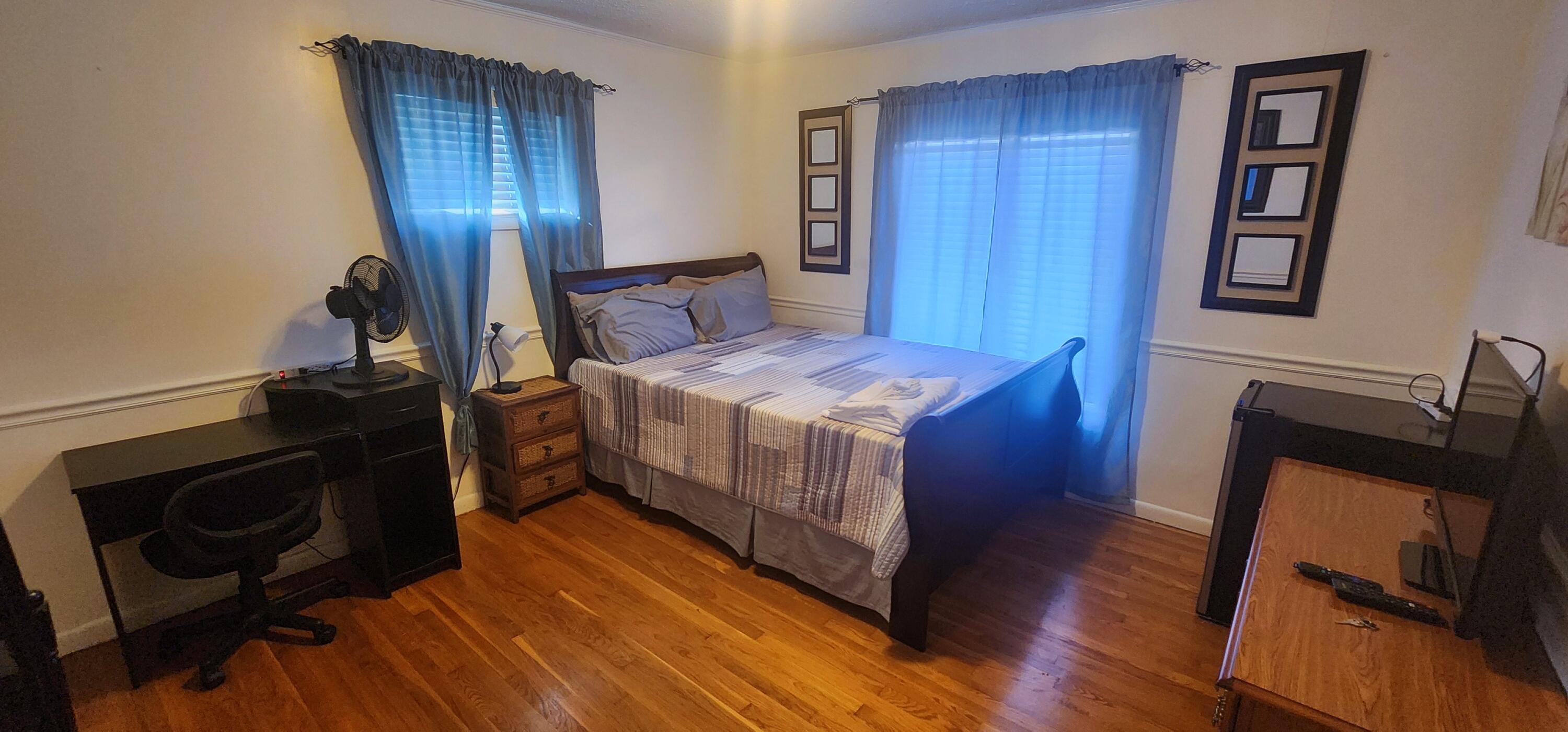 237 Peach Street Hazard, KY 41701 - Photo 13 of 32 Bedroom 3 (Upstairs)