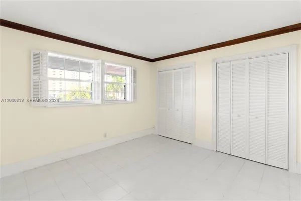 $1,800 | 455 Paradise Isle Boulevard, Unit 402, Hallandale Beach, FL 33009