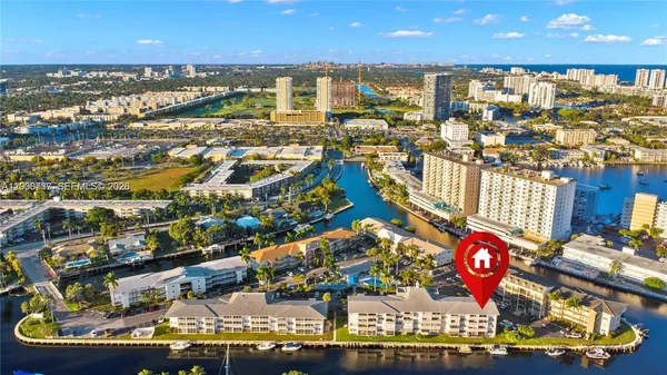 $1,800 | 455 Paradise Isle Boulevard, Unit 402, Hallandale Beach, FL 33009