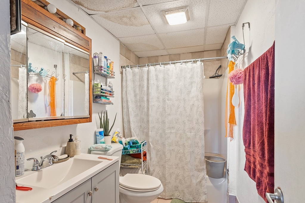 40 Aetna Street Worcester, MA 01604 - Photo 33 of 42 a bathroom with a sink toilet and shower