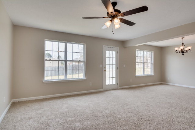 713 Cannock Loop Grovetown, GA 30813 - Photo 5 of 34 Living/Dining Rooms