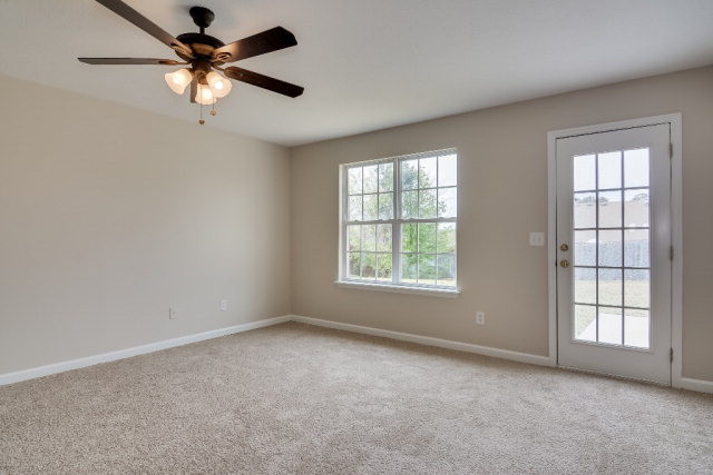 713 Cannock Loop Grovetown, GA 30813 - Photo 6 of 34 Living Room