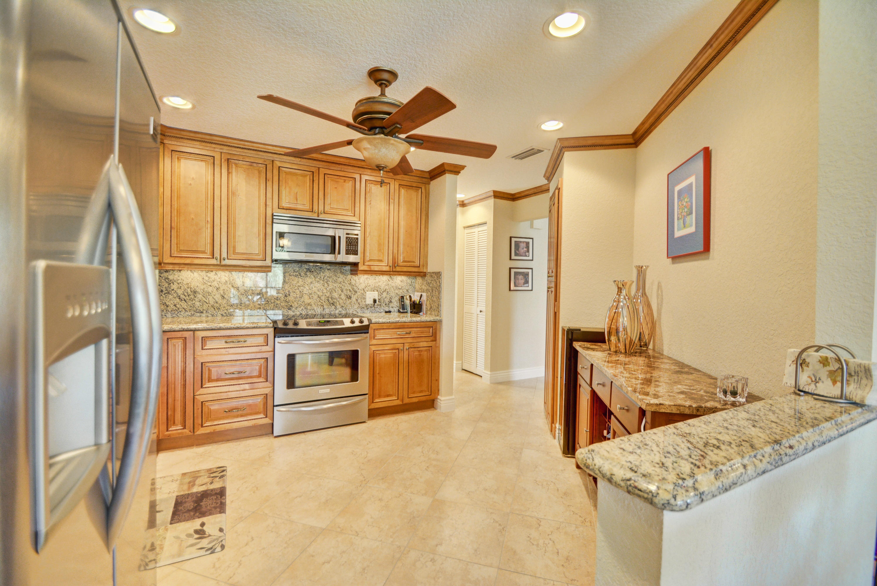 5550 Coach House Circle, Unit G Boca Raton, FL 33486 - Photo 7 of 26 DSC_4729_30_31_32_33