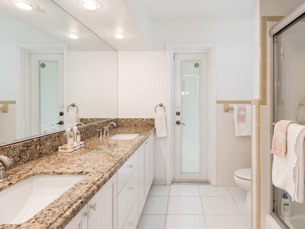 111 St Cloud Lane Boca Raton, FL 33431 - Photo 20 of 25 020_Bathroom Two