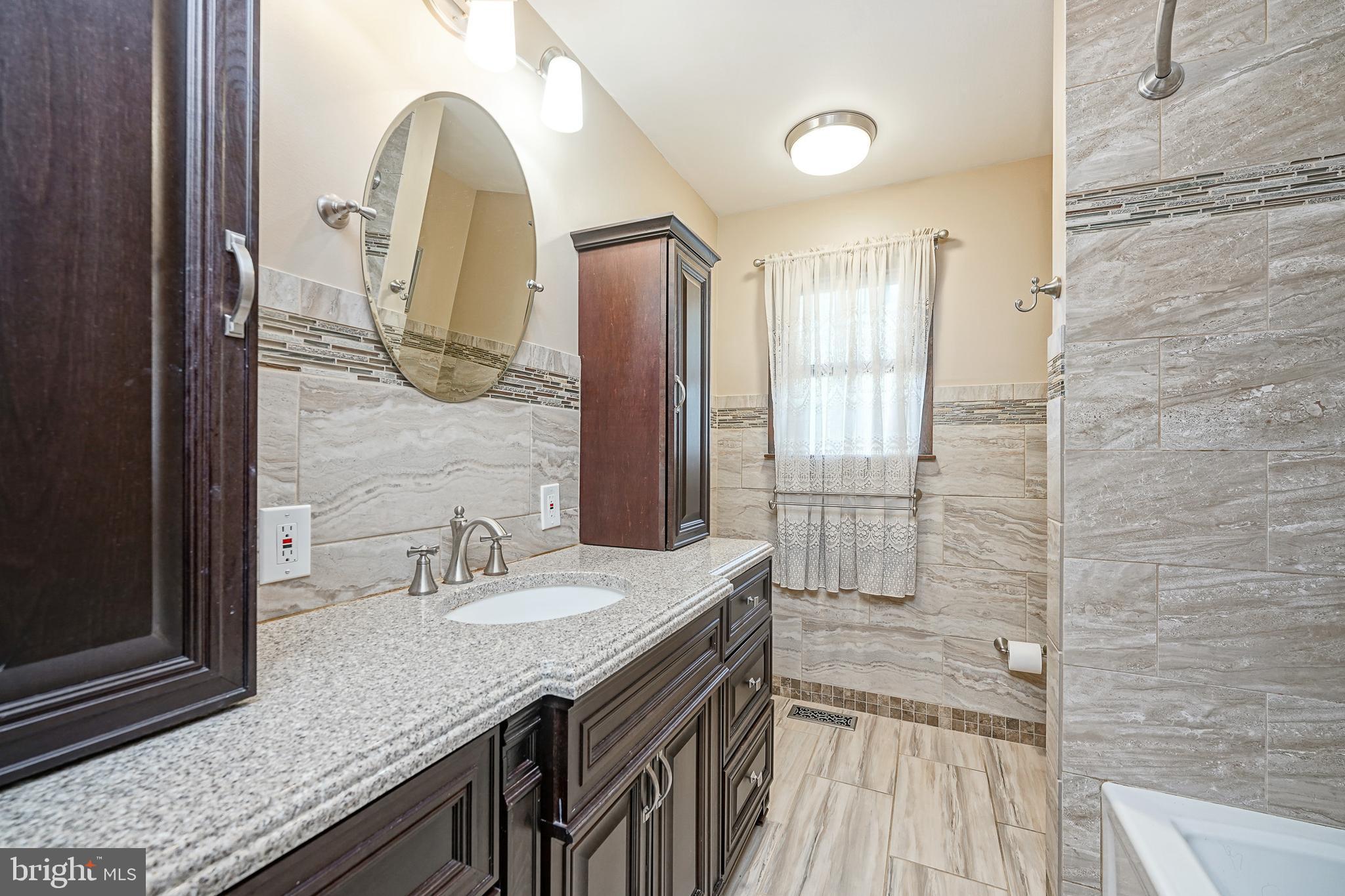 79 Winfield Road Sicklerville, NJ 08081 - Photo 13 of 34