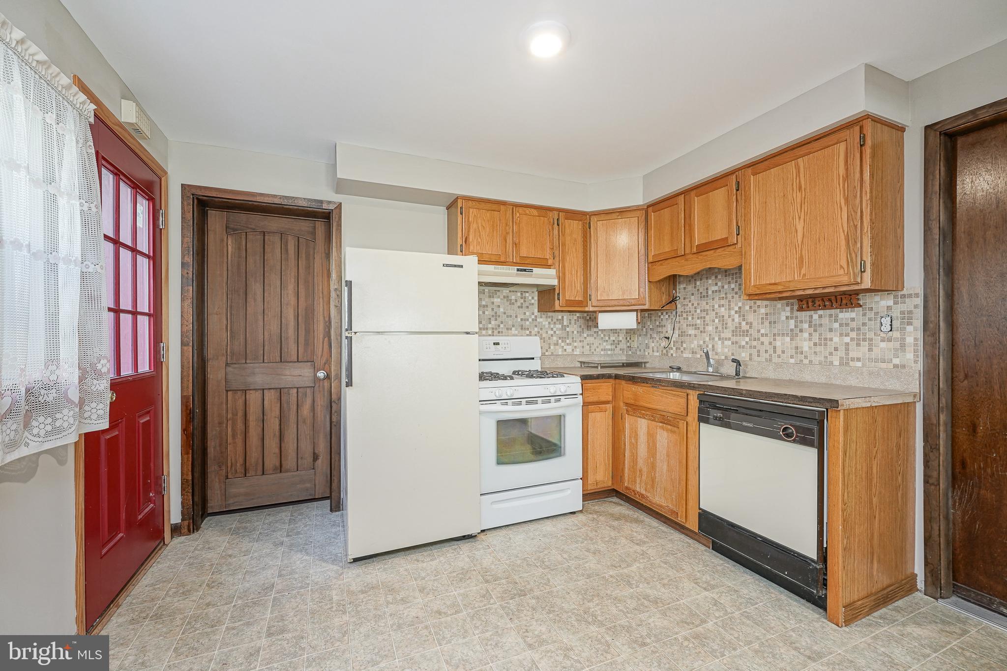 79 Winfield Road Sicklerville, NJ 08081 - Photo 22 of 34