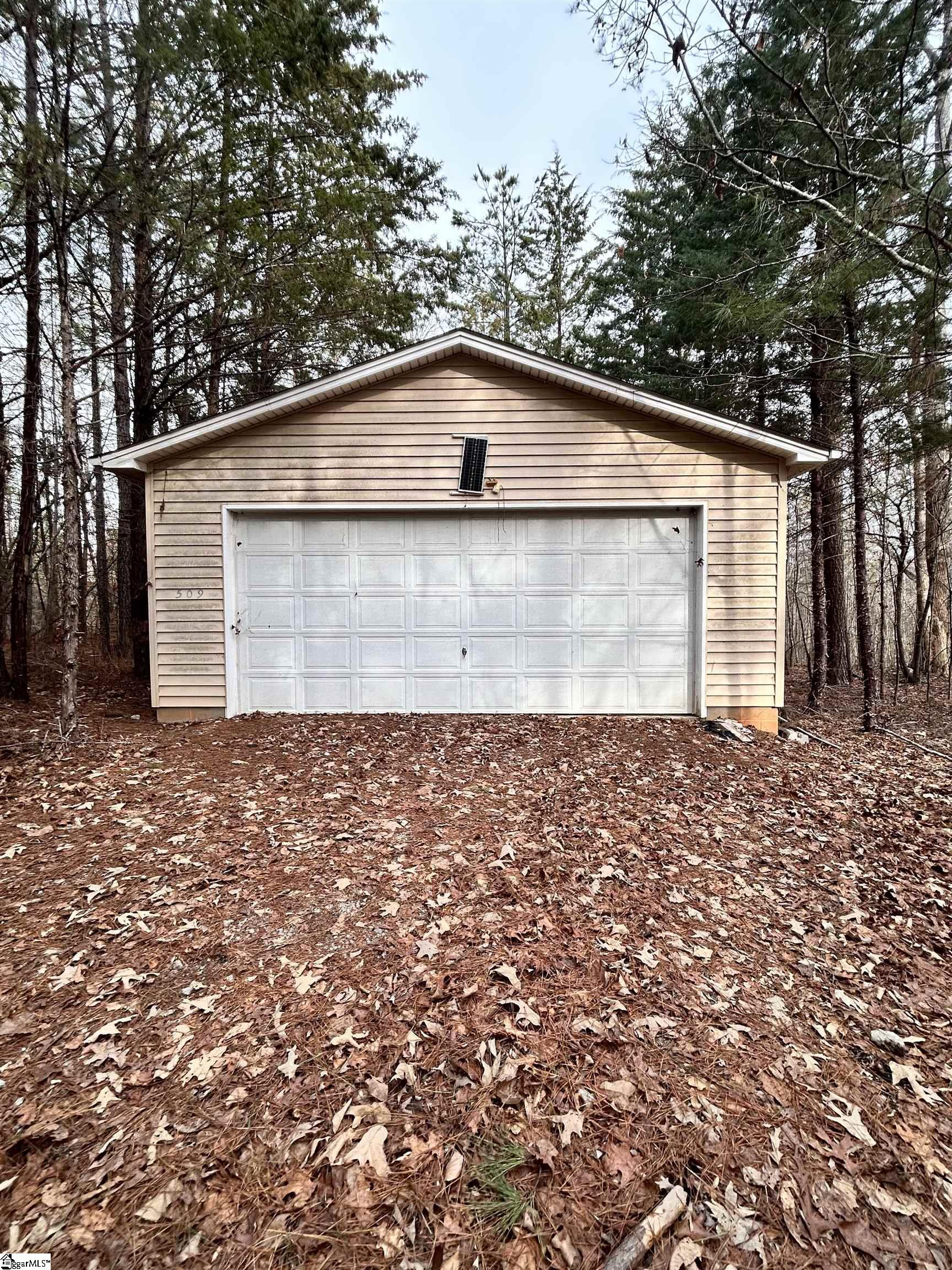 509 Crowe Creek Road Six Mile, SC 29682 - Photo 24 of 29