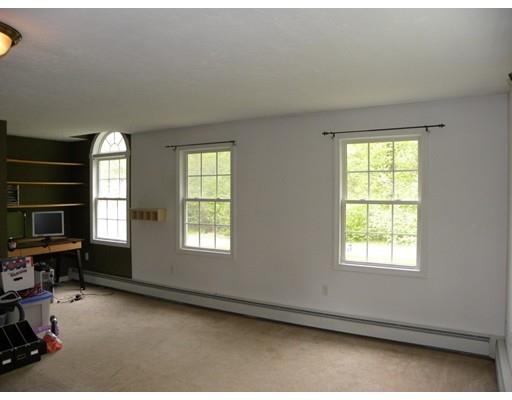 67 Little Muggett Road Charlton, MA 01507 - Photo 14 of 30 Gallery Image 14