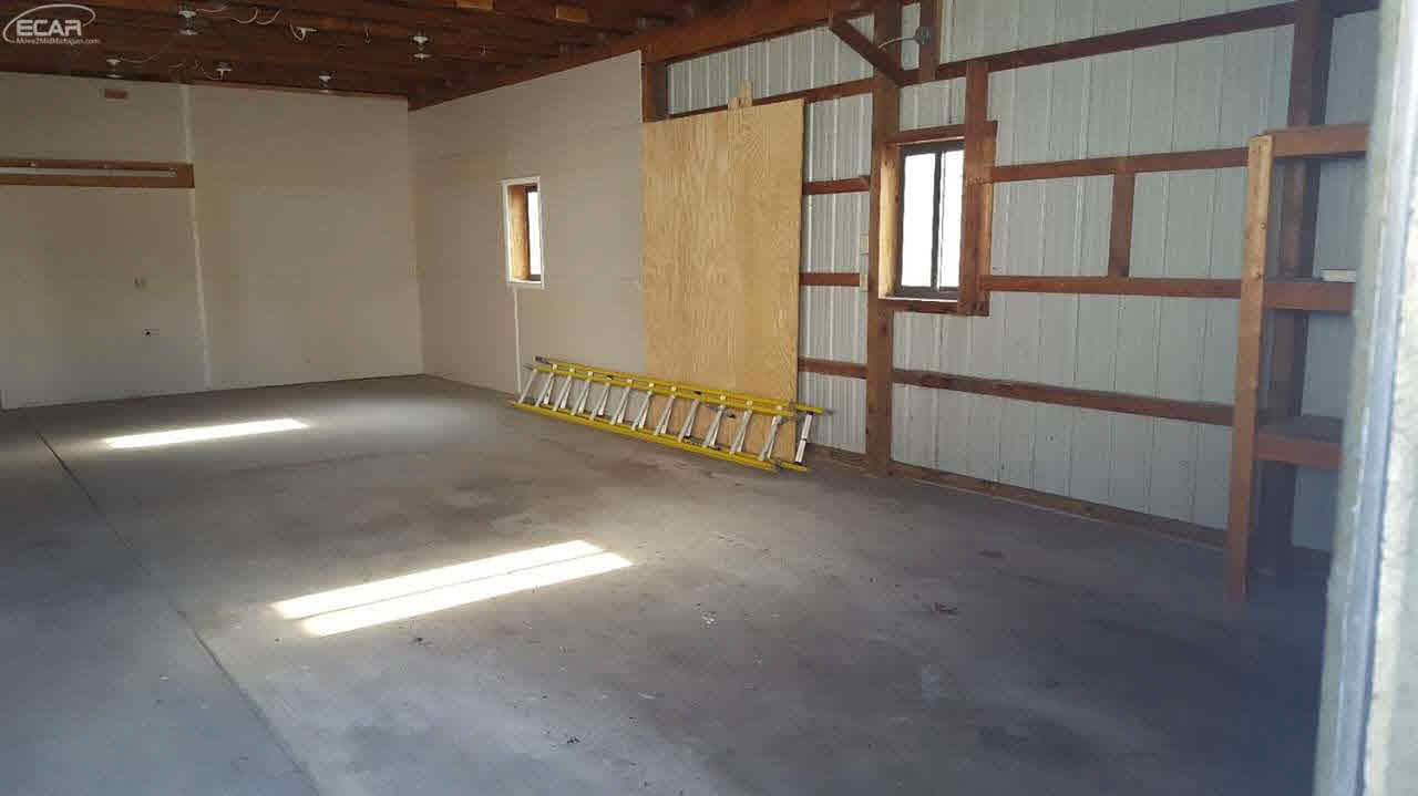 5302 Elms Road Flushing, MI 48433 - Photo 46 of 49 21238845-45.JPG