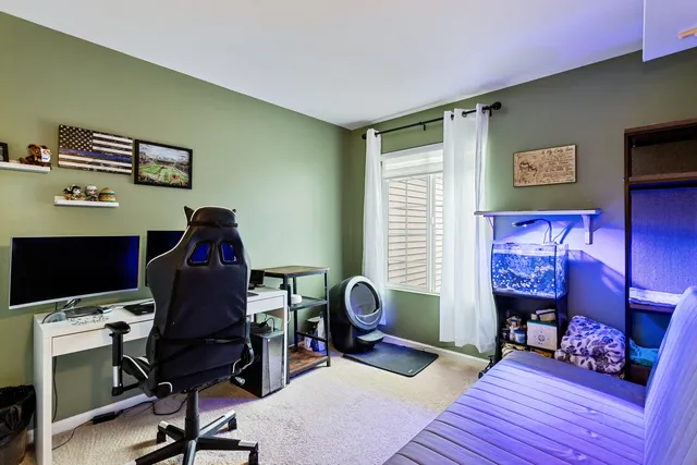 $320,000 | 1835 Wisteria Drive, Aurora, IL 60503