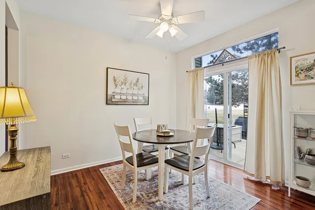 $320,000 | 1835 Wisteria Drive, Aurora, IL 60503