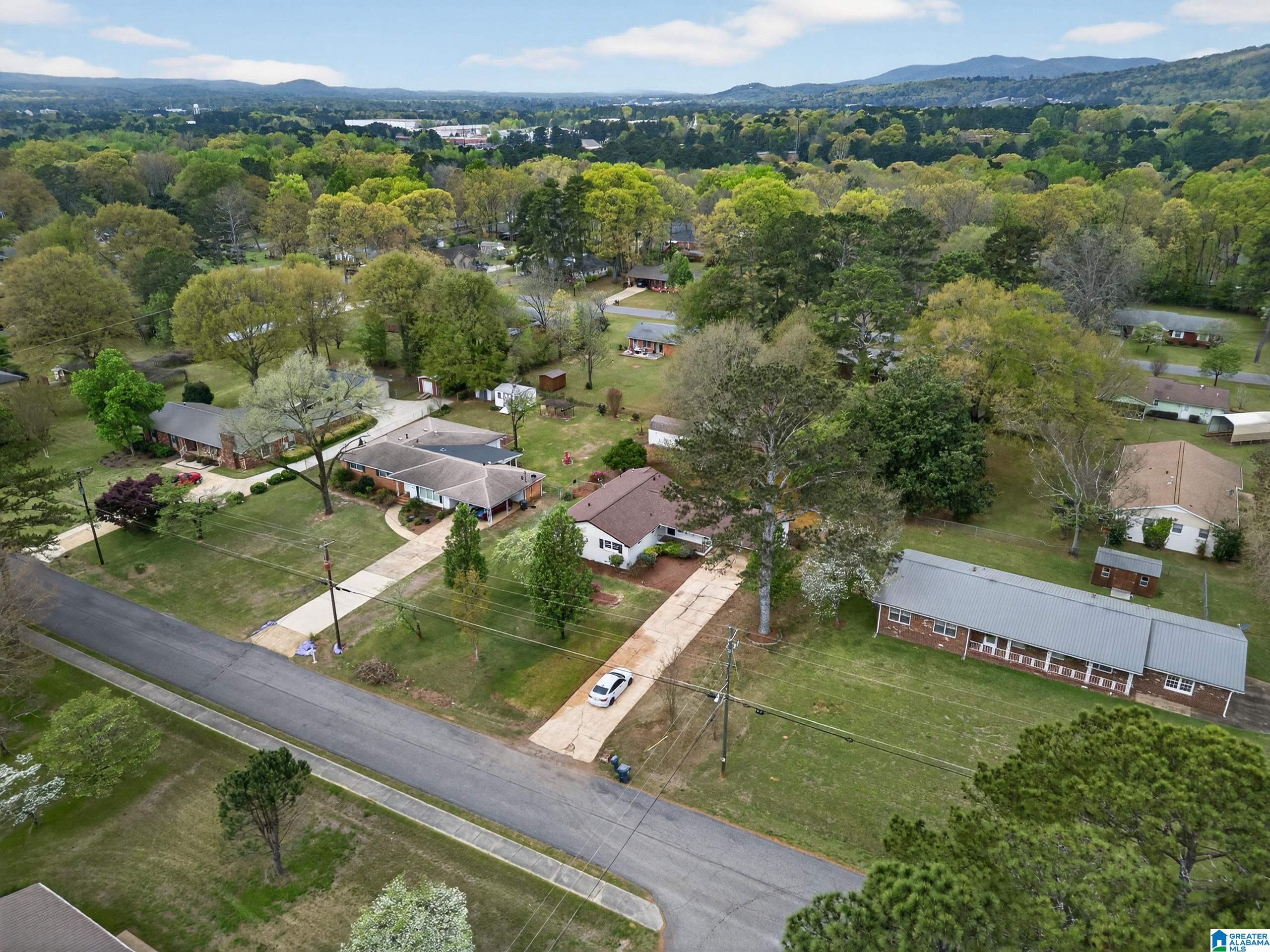1004 Robertson Road Anniston, AL 36207 - Photo 35 of 40 Gallery Image 35