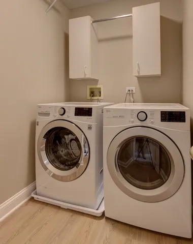 $384,896 | 195 Island Court, Unit 195, Schaumburg, IL 60193