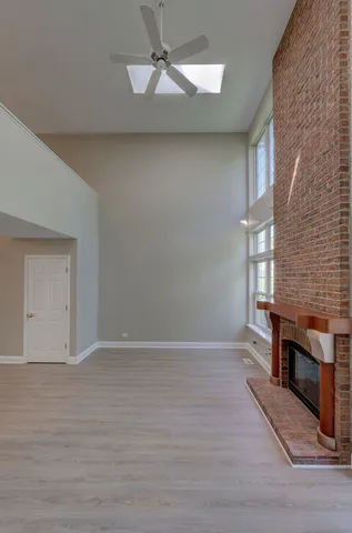 $384,896 | 195 Island Court, Unit 195, Schaumburg, IL 60193