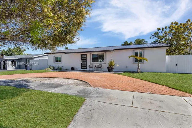 $850,000 | 6423 Southwest 107th Place, Miami, FL 33173