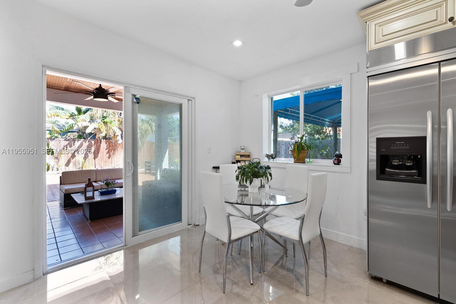 6423 Southwest 107th Place Miami, FL 33173 - Photo 13 of 40