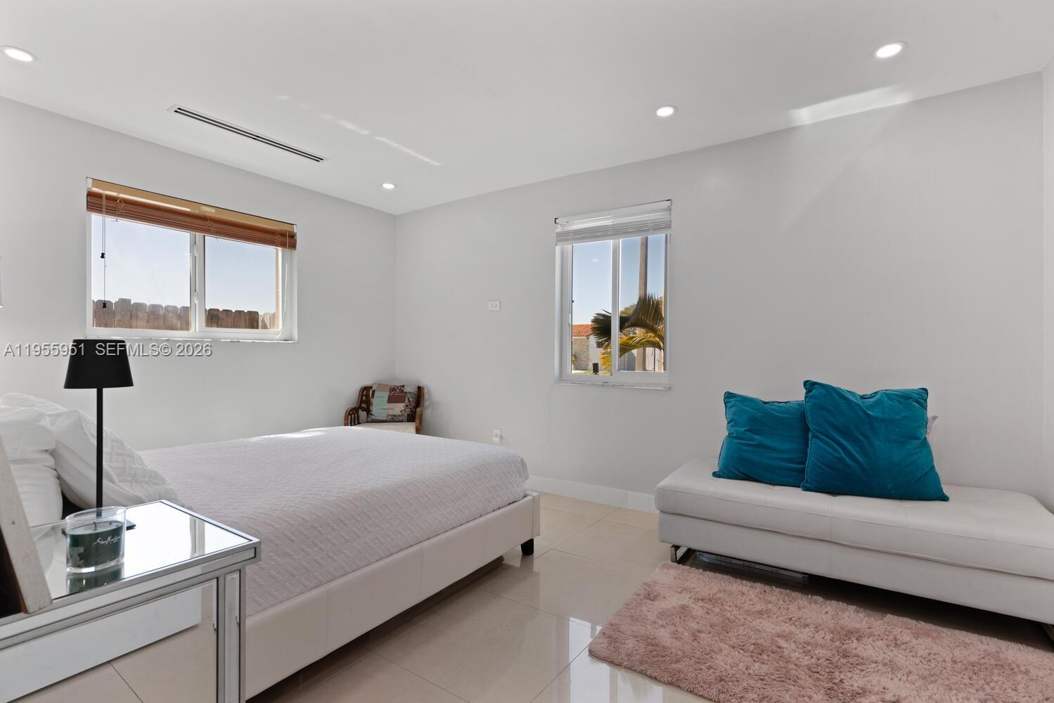 6423 Southwest 107th Place Miami, FL 33173 - Photo 17 of 40