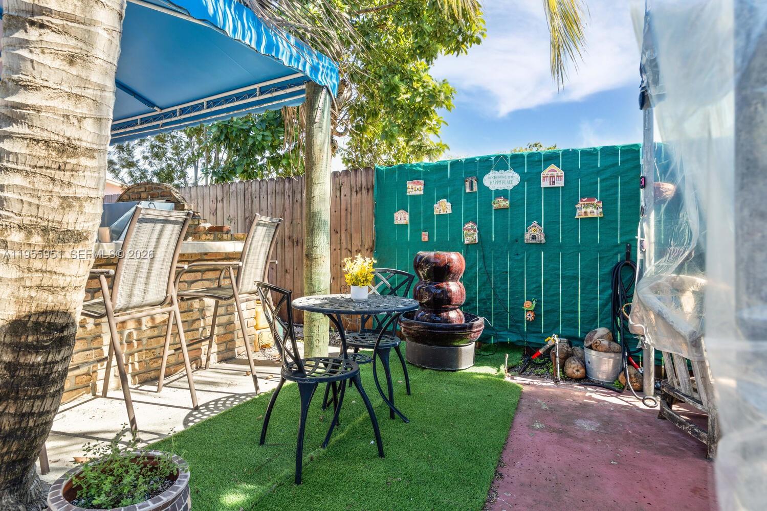 6423 Southwest 107th Place Miami, FL 33173 - Photo 23 of 40