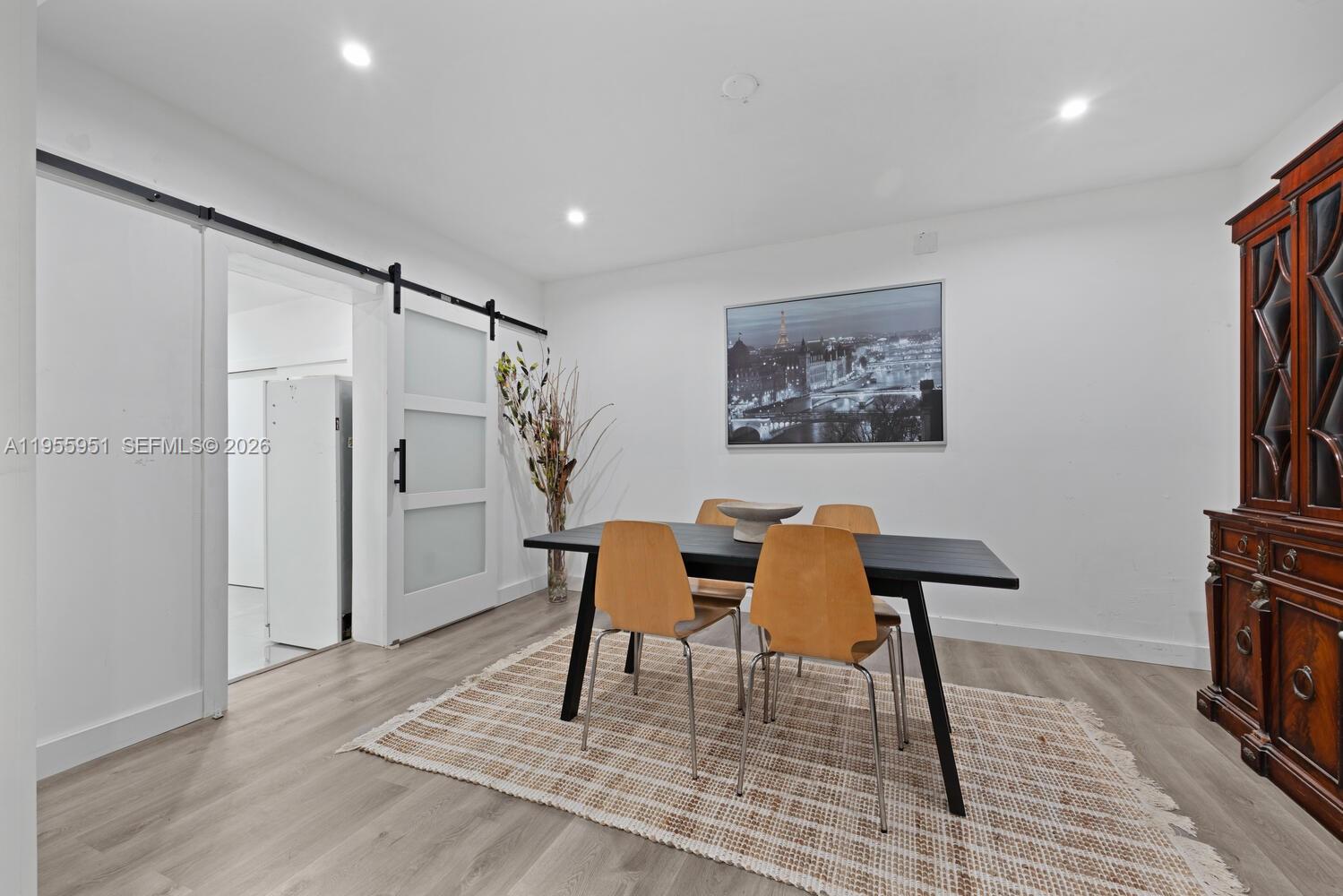 6423 Southwest 107th Place Miami, FL 33173 - Photo 9 of 40