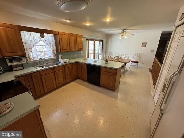 $1,100,000 | 174 Pine Tree Road, Townsend, DE 19734