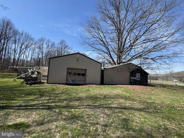 $1,100,000 | 174 Pine Tree Road, Townsend, DE 19734