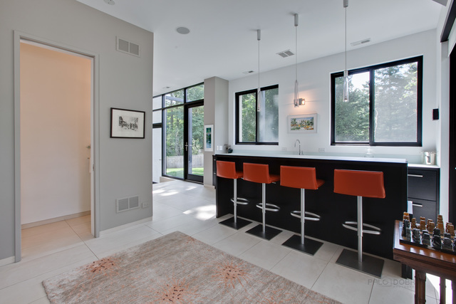 435 Thorne Lane Lake Forest, IL 60045 - Photo 9 of 42 a view of a interior of the house