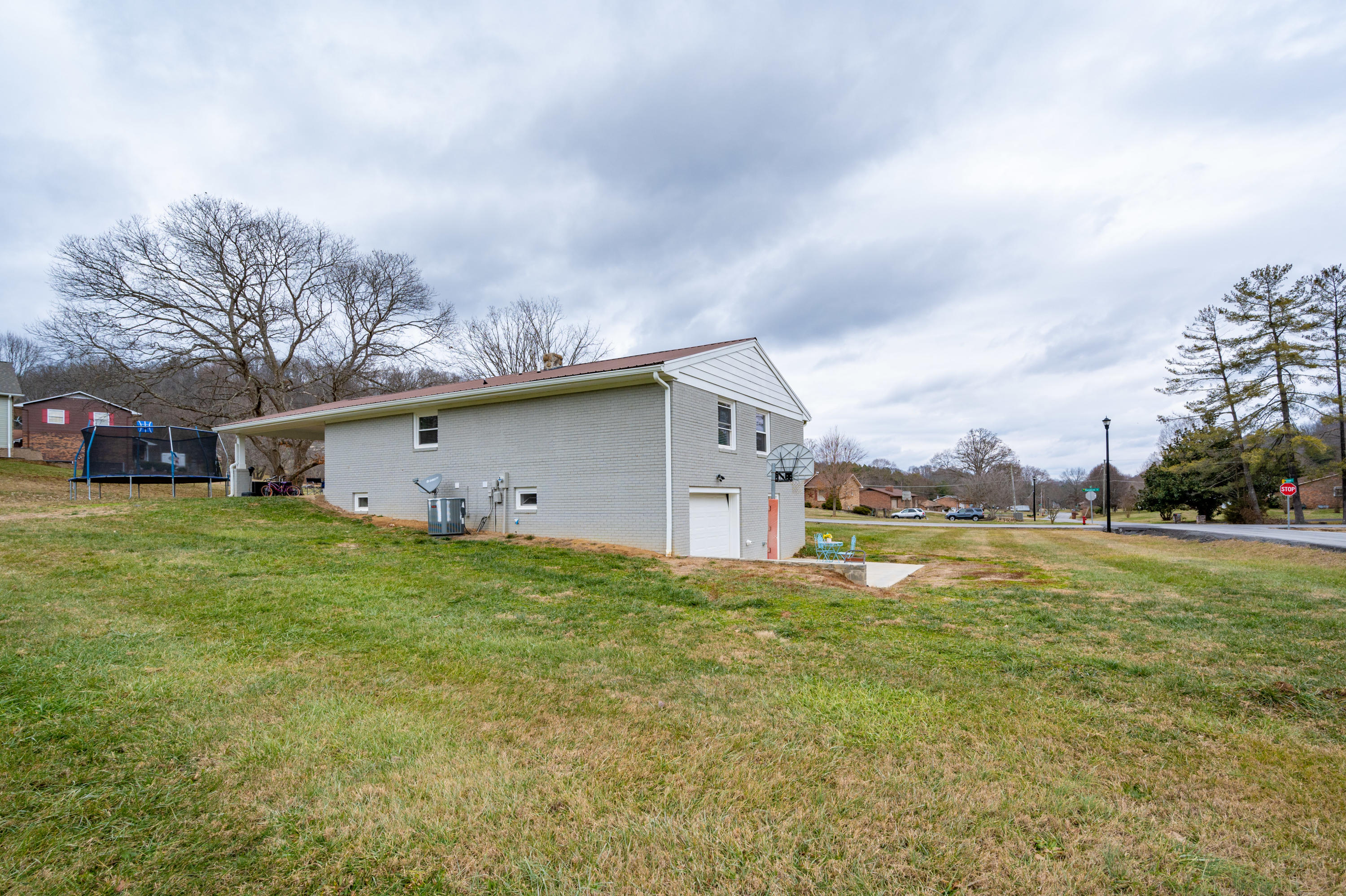 364 Raventree Drive Kingsport, TN 37664 - Photo 30 of 40 Raventree-9