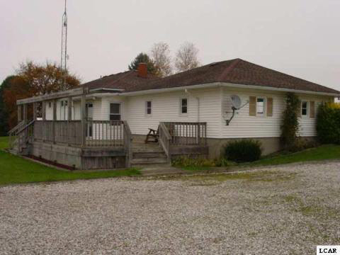 8904 Ridge Highway Britton, MI 49229 - Photo 7 of 12 20021063-6.JPG
