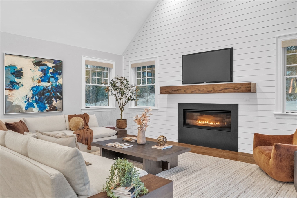 34 Stratford Road Needham, MA 02492 - Photo 17 of 42