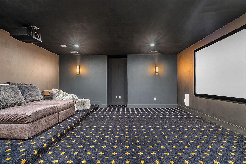 34 Stratford Road Needham, MA 02492 - Photo 32 of 42