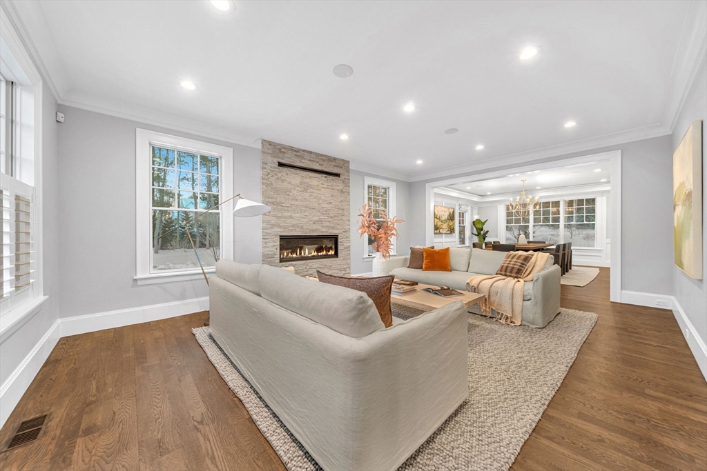 34 Stratford Road Needham, MA 02492 - Photo 9 of 42