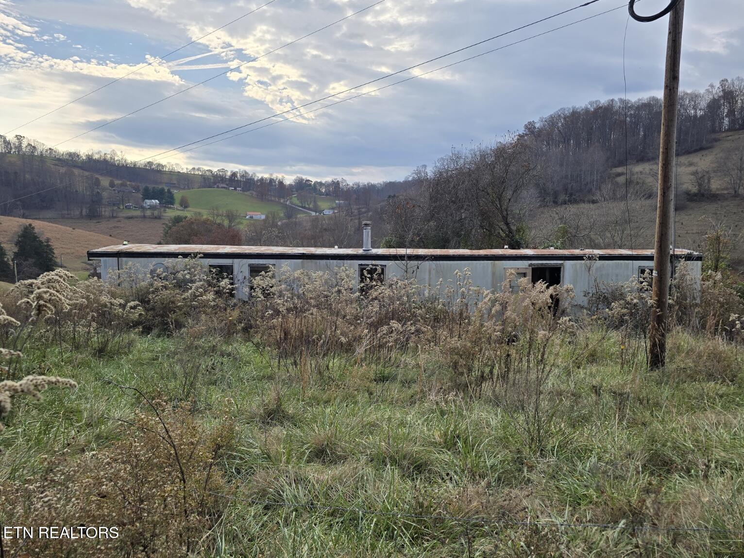 201 Elihu Road Sneedville, TN 37869 - Photo 9 of 13 20251115_144607