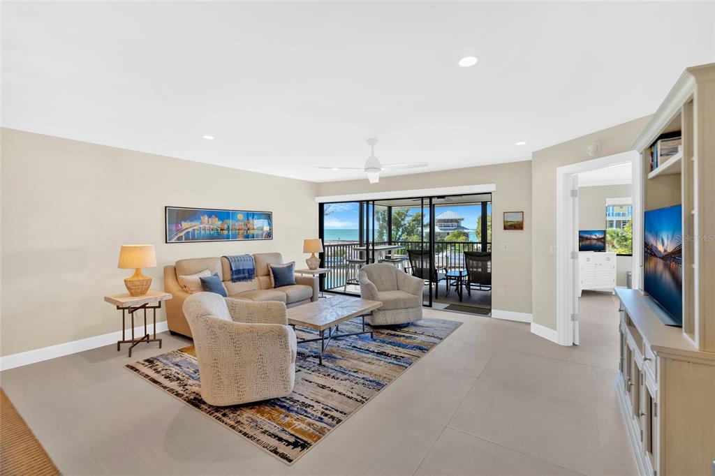 9226 Midnight Pass Road, Unit 3B Sarasota, FL 34242 - Photo 19 of 87