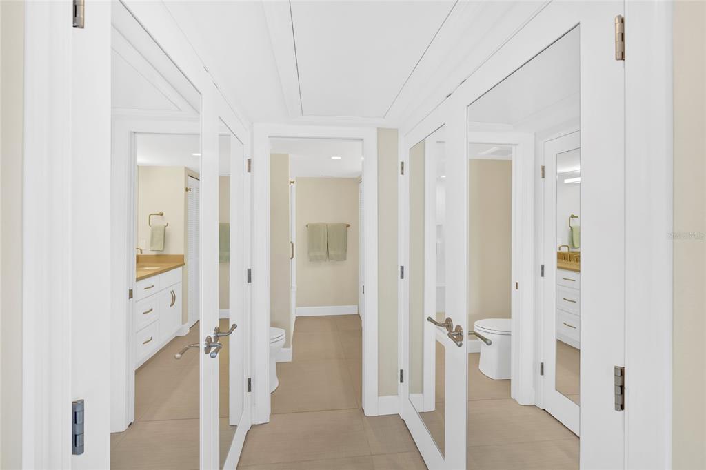 9226 Midnight Pass Road, Unit 3B Sarasota, FL 34242 - Photo 32 of 87