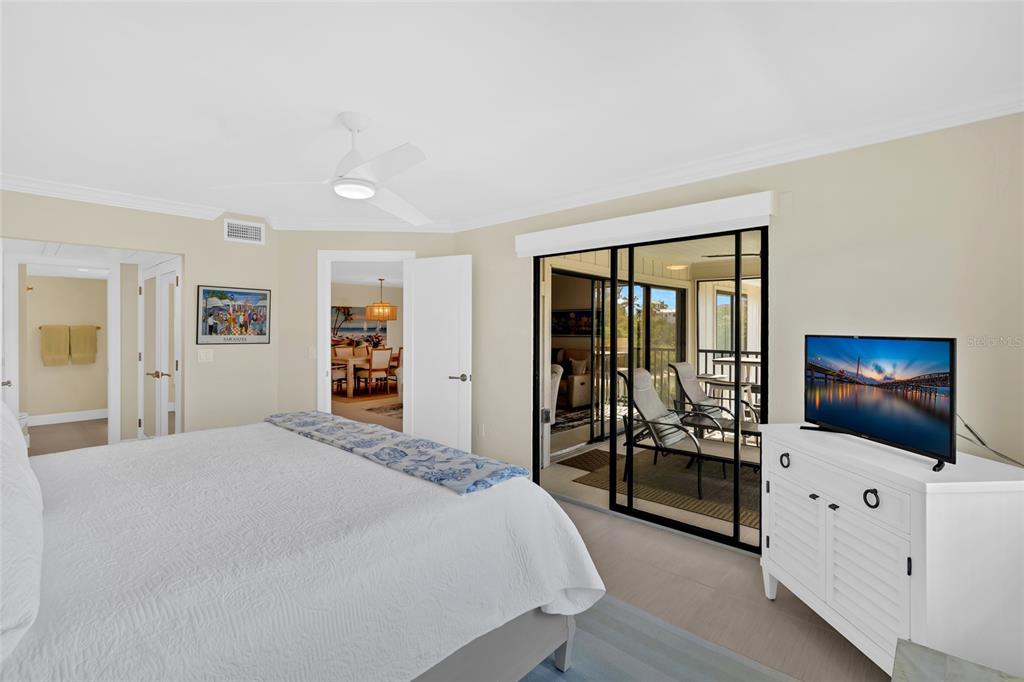 9226 Midnight Pass Road, Unit 3B Sarasota, FL 34242 - Photo 34 of 87