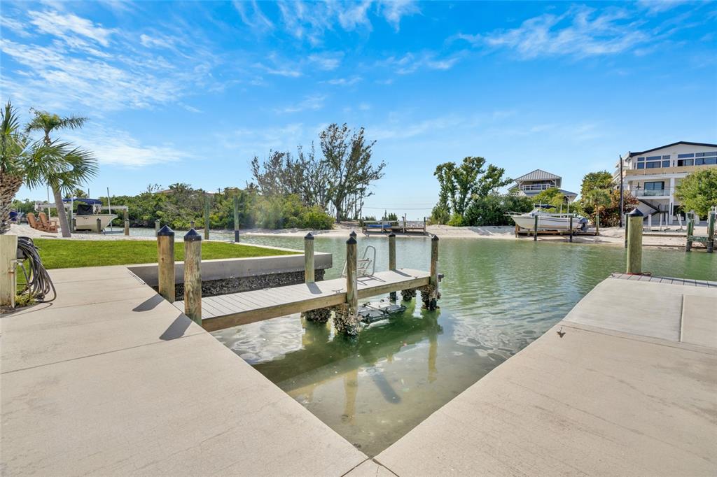 9226 Midnight Pass Road, Unit 3B Sarasota, FL 34242 - Photo 36 of 87