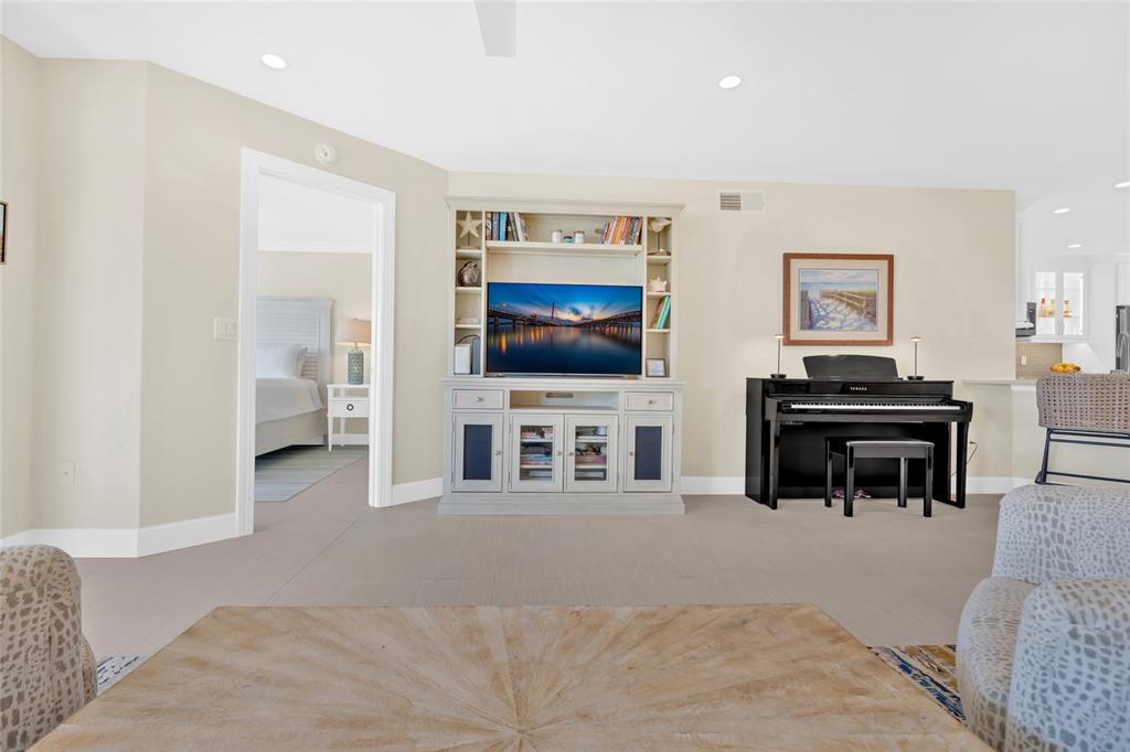 9226 Midnight Pass Road, Unit 3B Sarasota, FL 34242 - Photo 39 of 87