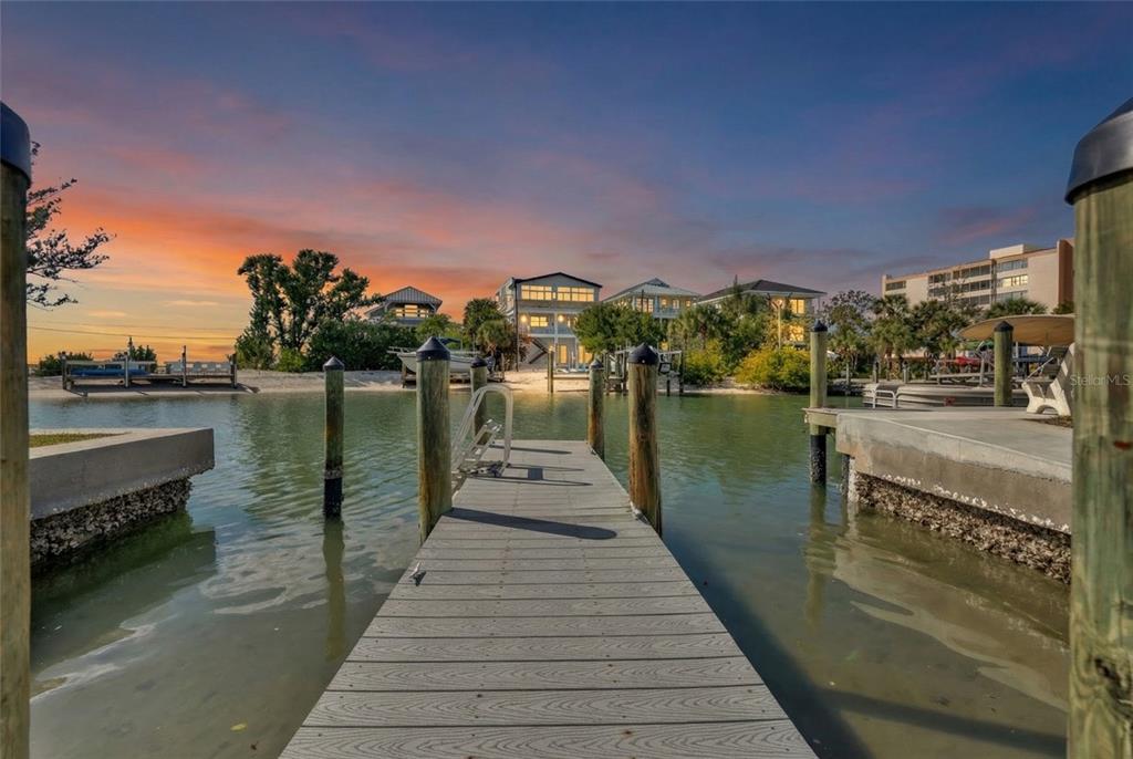 9226 Midnight Pass Road, Unit 3B Sarasota, FL 34242 - Photo 49 of 87