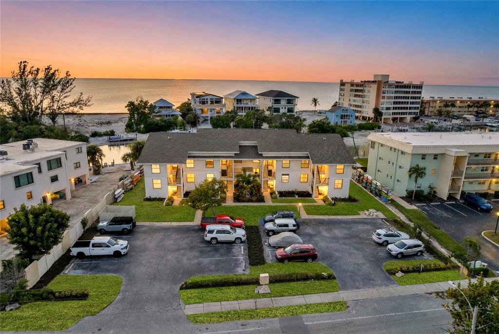 9226 Midnight Pass Road, Unit 3B Sarasota, FL 34242 - Photo 80 of 87