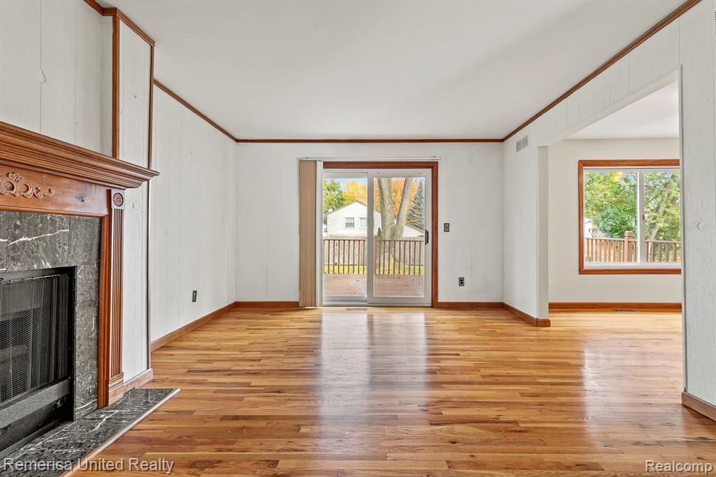 42518 Park Ridge Road Novi, MI 48375 - Photo 8 of 32