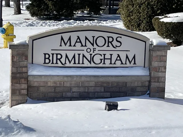 $147,900 | 1717 East 14 Mile Road, Unit C, Birmingham, MI 48009