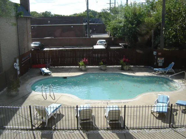 $147,900 | 1717 East 14 Mile Road, Unit C, Birmingham, MI 48009