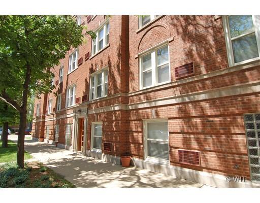1952 West Patterson Avenue, Unit 2 Chicago, IL 60613 - Photo 1 of 1 a view of a large building
