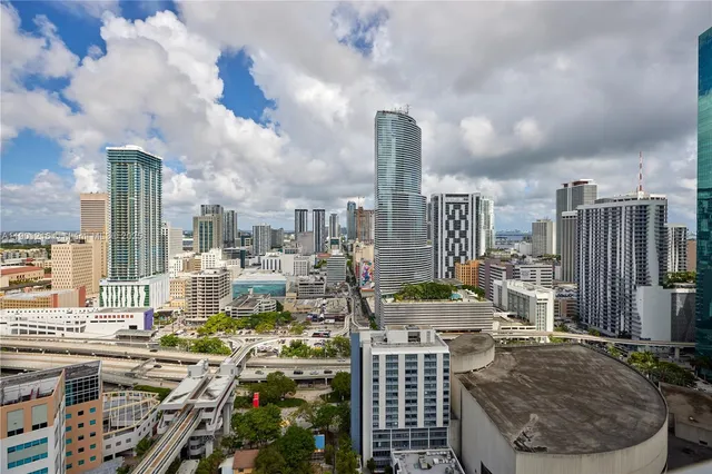 a picture of city view