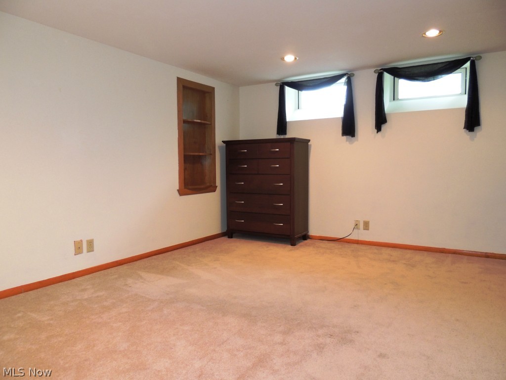 7784 Hoertz Road Cleveland, OH 44134 - Photo 21 of 25