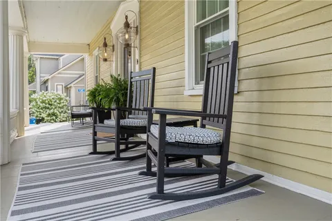 $1,699,000 | 17 Old Beach Road, Newport, RI 02840