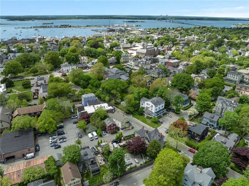 17 Old Beach Road Newport, RI 02840 - Photo 38 of 43