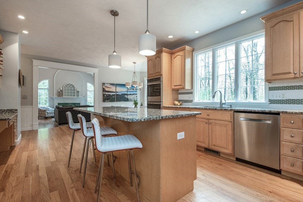86 Frye Road Bolton, MA 01740 - Photo 13 of 42