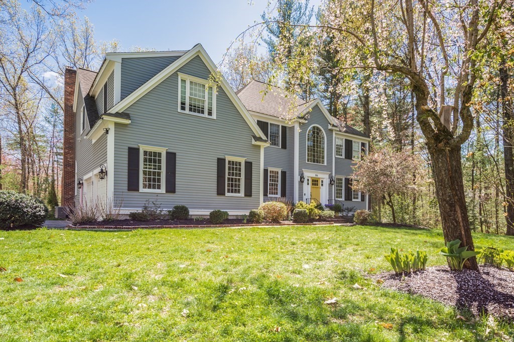 86 Frye Road Bolton, MA 01740 - Photo 3 of 42